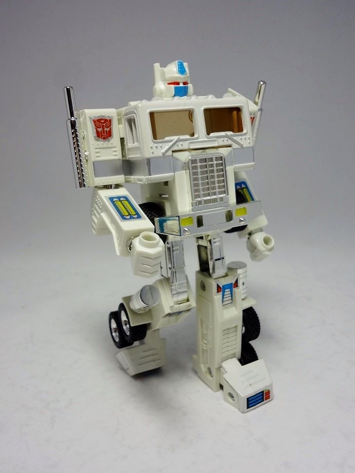 TF C-69ウルトラマグナス（復刻版） : トランスフォーマーのリペとか