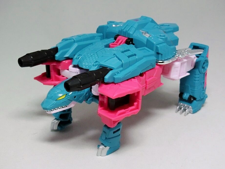 TF GENERATION SELECTS キングポセイドン シーコンズタートラー