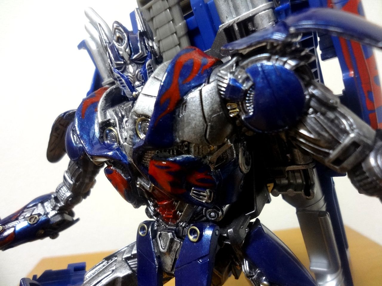 TFロストエイジ オプティマスプライム プレミアムエディション
