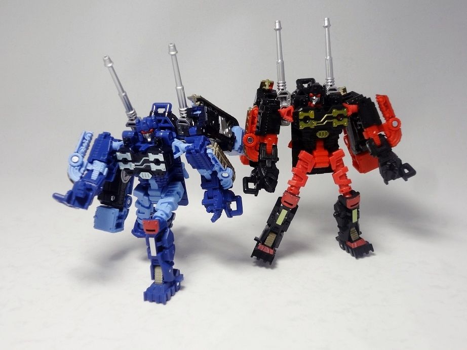 トランスフォーマーアドベンチャー TAV32 ランブル&フレンジー Amazon.co.jp: トランスフォーマー TAV32 ランブル&フレンジー