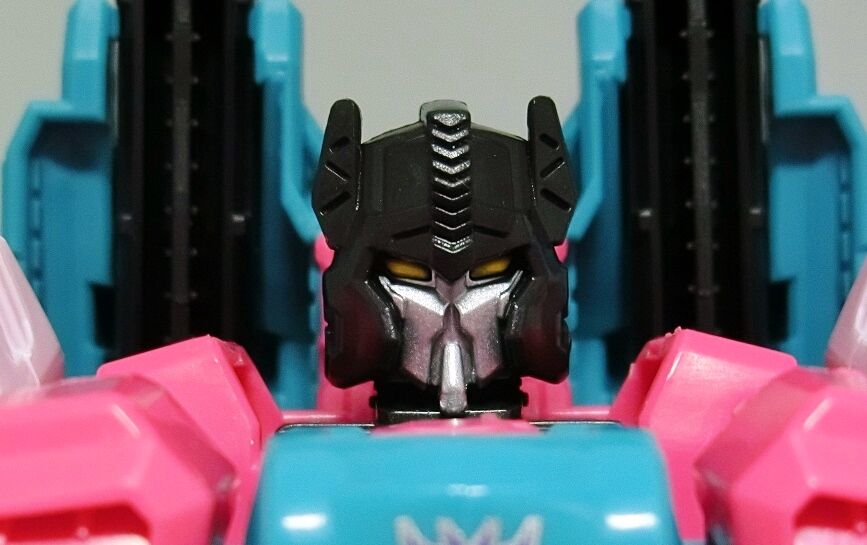 TF GENERATION SELECTS キングポセイドン シーコンズタートラー TF GENERATION SELECTS キングポセイドン シーコンズタートラー