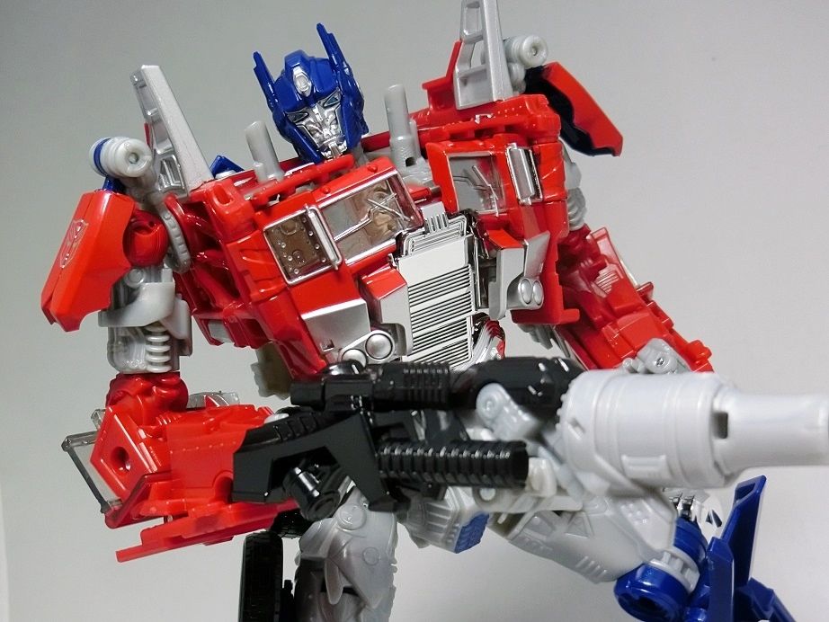 TF レジェンダリー オプティマスプライム : トランスフォーマー