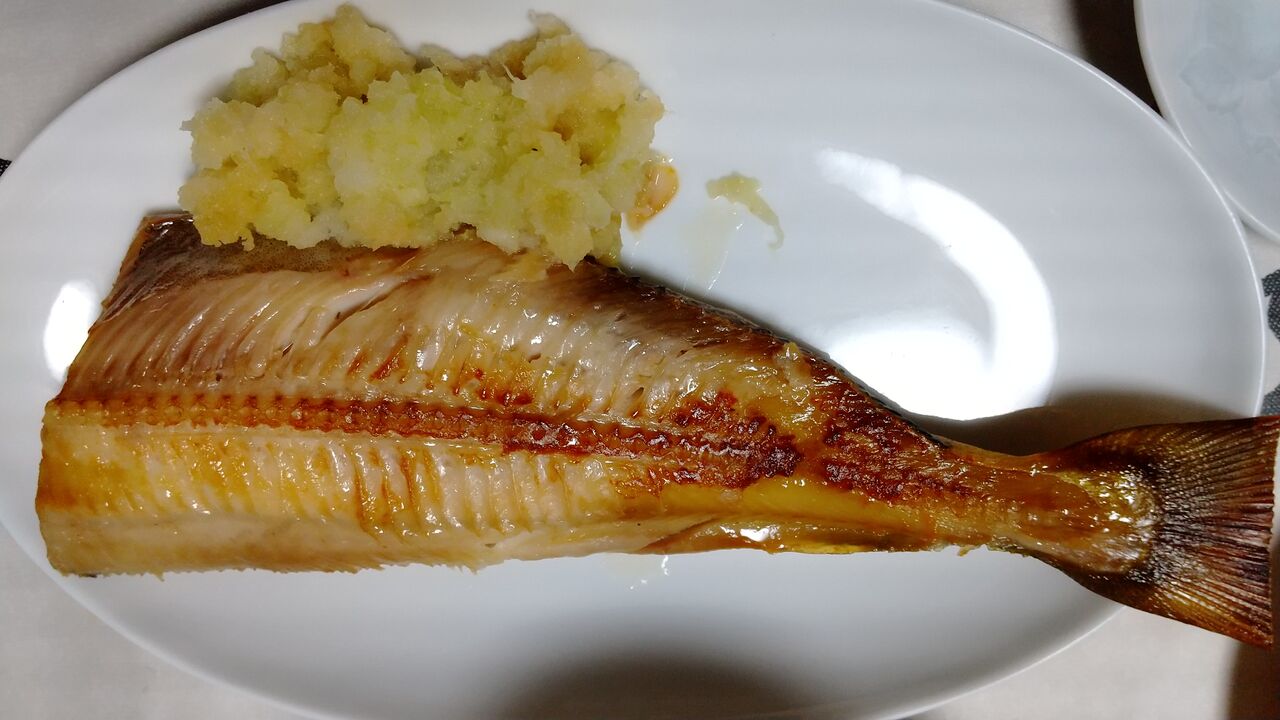 21年01月12日 希望の干ししまほっけ開き干しと白菜豆乳スープとほたて刺身 Dance With The Market