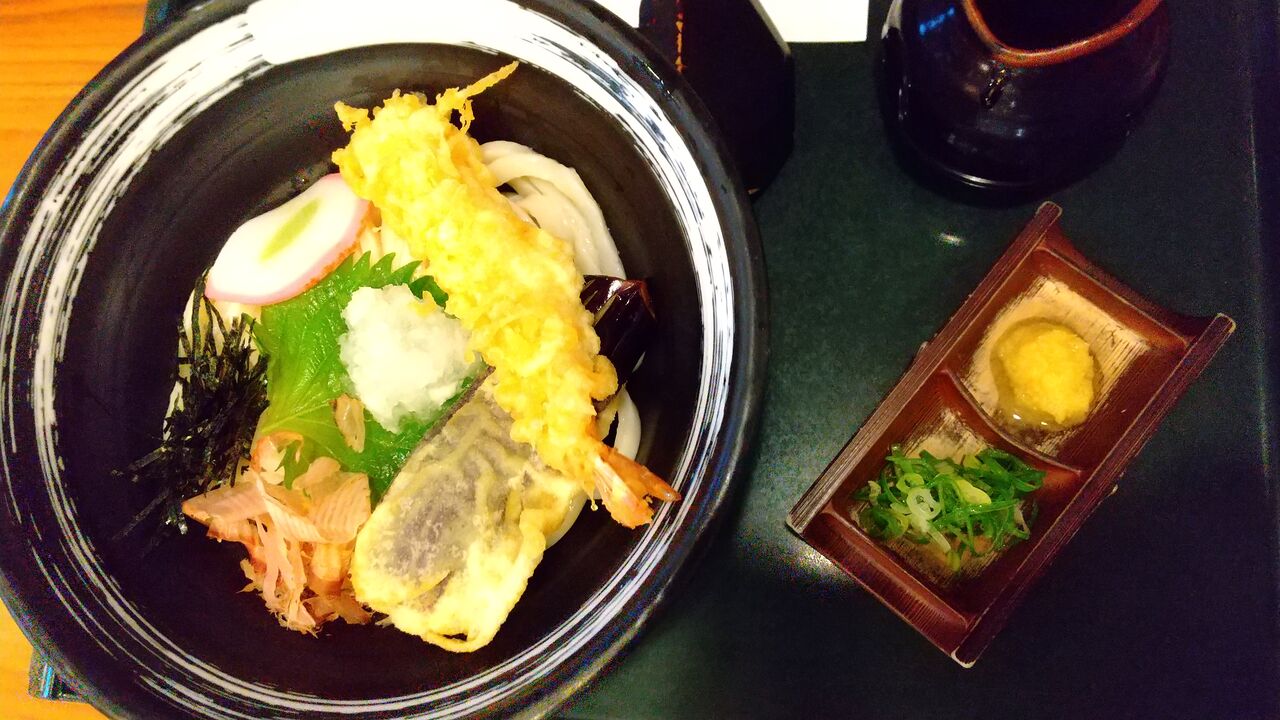 22年7月29日 杵屋にて夕食 冷し海老天おろしうどん うなとろろ丼ご飯定食 Dance With The Market