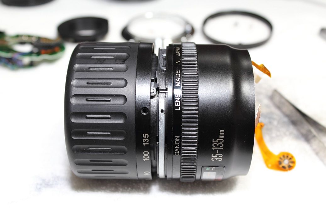 Canon純正 35-135mm 標準レンズ 美品 a4686 Canon純正 35-135mm 標準レンズ 美品 a4686 Canon EF 35-135mm