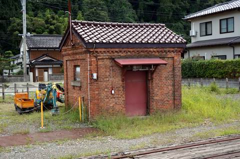 市振駅