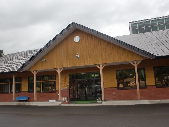 富村牛小中学校 山歩きに乾杯