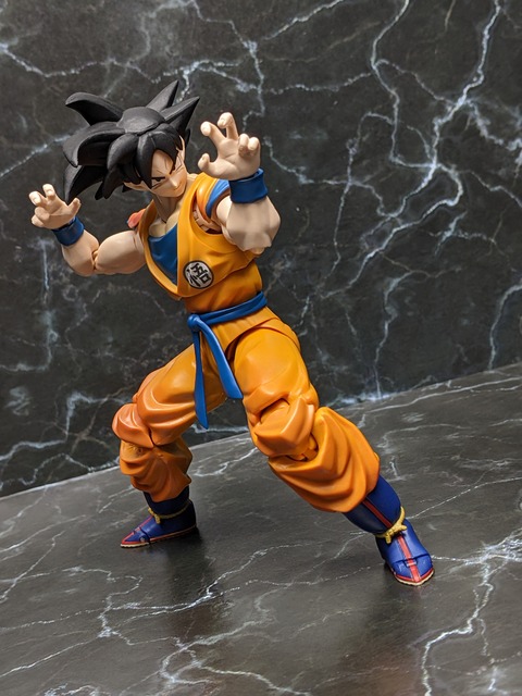 SON GOKU SUPER HERO 15