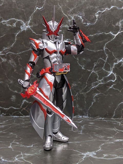 KAMEN RIDER SABER DRAGONIC KNIGHT 19
