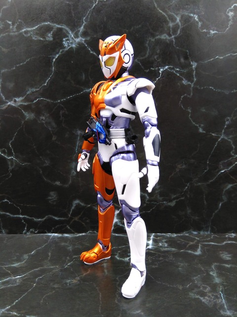KAMEN RIDER VALKYRIE RUSHING CHEETAH 10