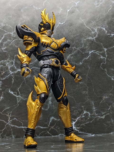 MASKED RIDER KUUGA RISING ULTIMATE 22