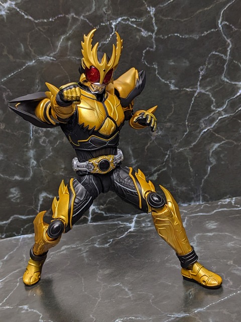 MASKED RIDER KUUGA RISING ULTIMATE 19