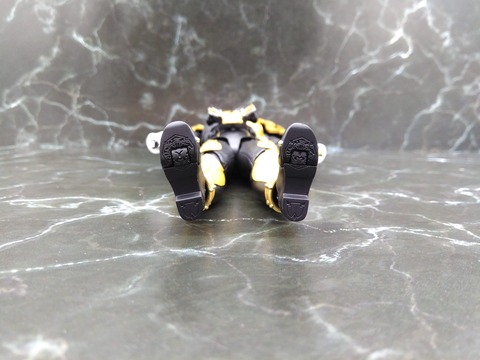 KAMEN RIDER BEAST 18