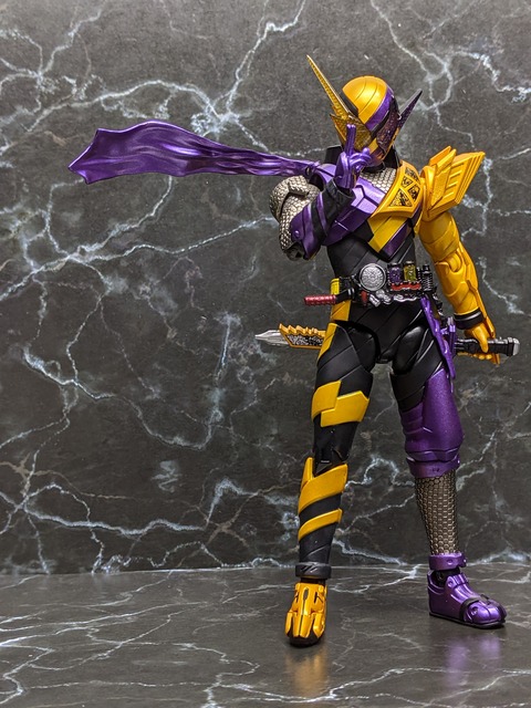 KAMEN RIDER BUILD NINNINCOMIC FORM 28