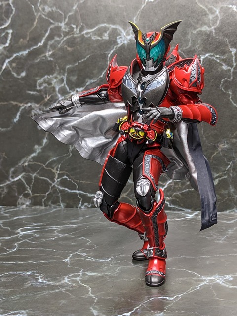 MASKED RIDER DARK KIVA 24
