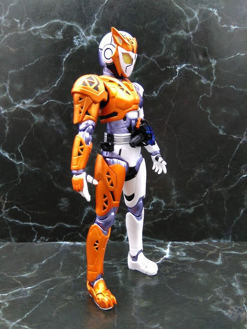 KAMEN RIDER VALKYRIE RUSHING CHEETAH 11