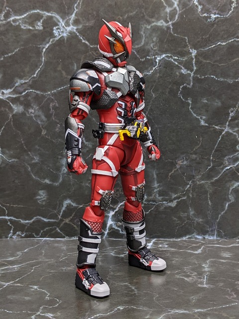 KAMEN RIDER IKAZUCHI 11
