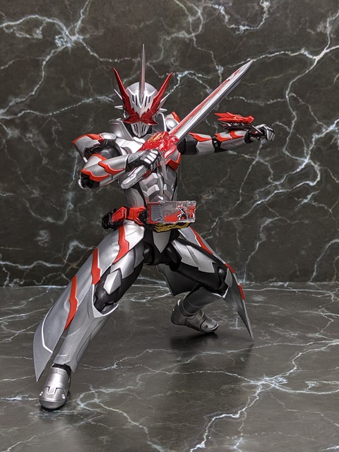 KAMEN RIDER SABER DRAGONIC KNIGHT 20