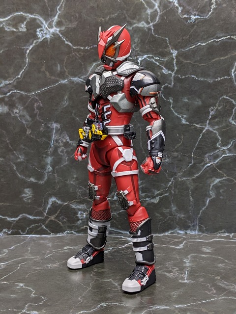 KAMEN RIDER IKAZUCHI 10