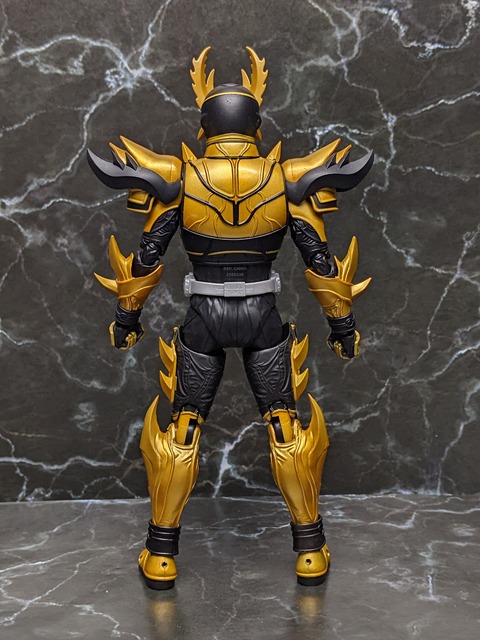 MASKED RIDER KUUGA RISING ULTIMATE 08