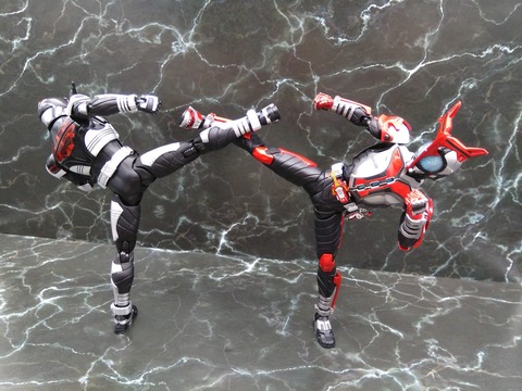 MASKED RIDER KABUTO HYPER FORM 33