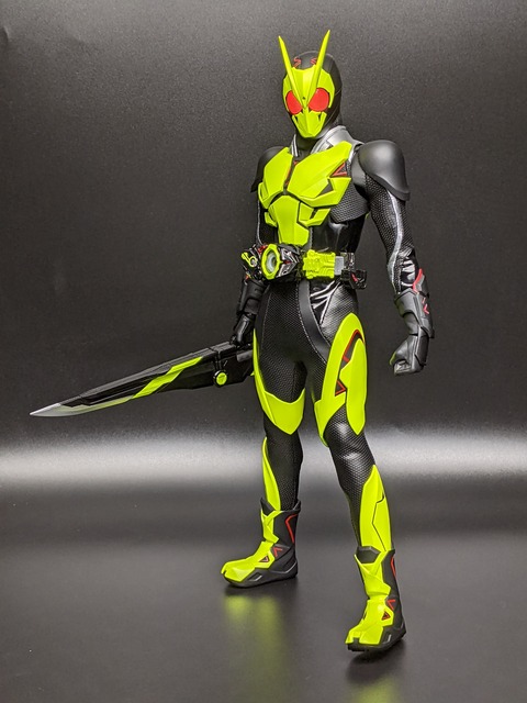 RAH-785 KAMEN RIDER ZERO-ONE RISING HOPPER 60