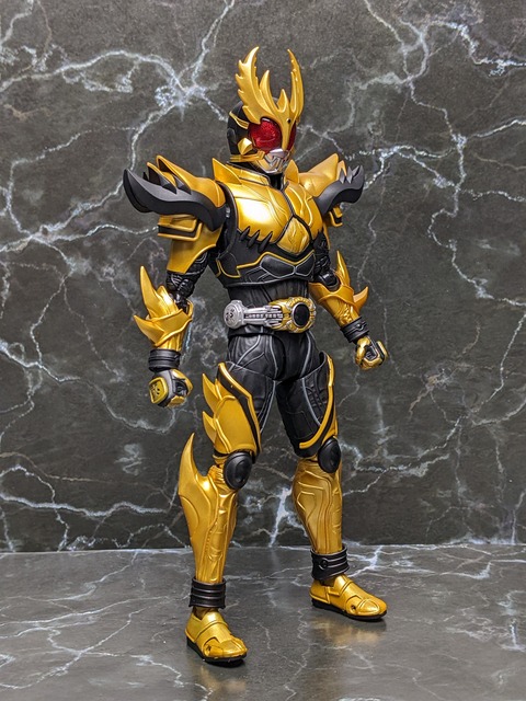 MASKED RIDER KUUGA RISING ULTIMATE 10