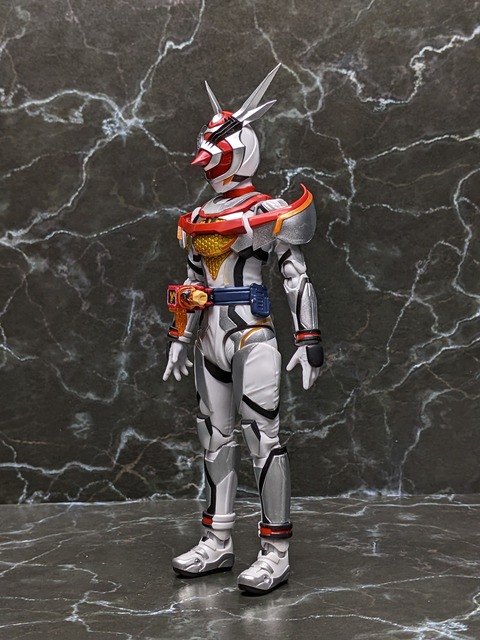 KAMEN RIDER AGUILERA QUEEN BEE GENOME 10