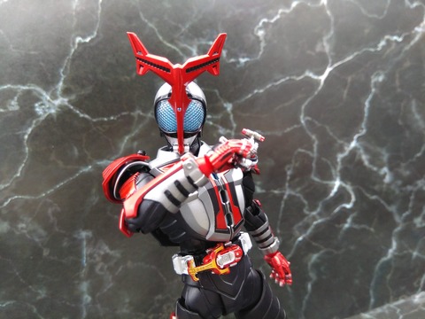 MASKED RIDER KABUTO HYPER FORM 16