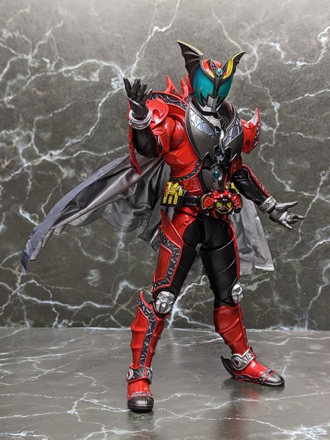 MASKED RIDER DARK KIVA 19