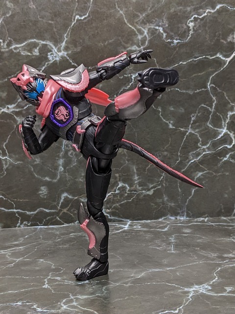 KAMEN RIDER VICE REX GENOME 17