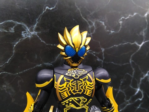 KAMEN RIDER OOO LATORARTAR COMBO 18