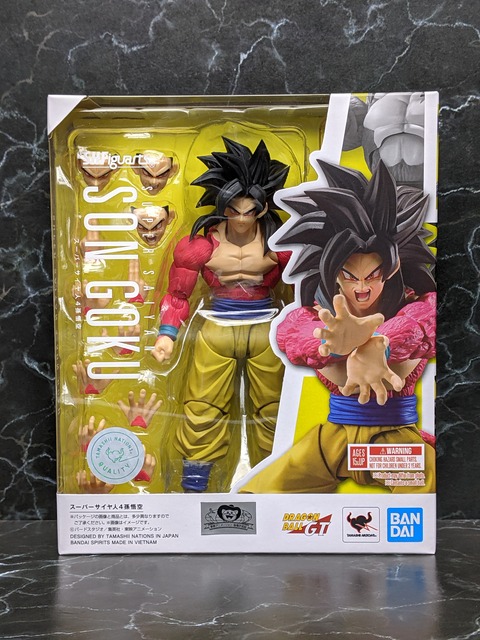SUPER SAIYAN 4 SON GOKU 01