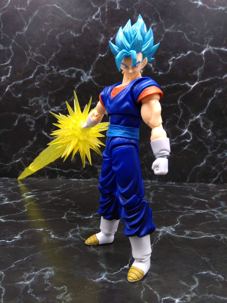 S.H.Figuarts】「スーパーサイヤ人ゴッドスーパーサイヤ人ベジット-超