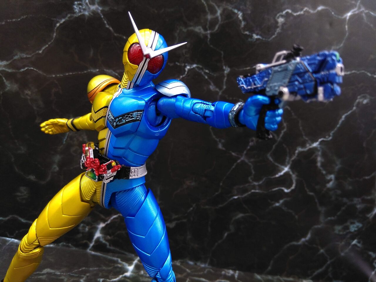 S.H.Figuarts 仮面ライダーW ルナトリガー & ヒートメタル 正式的