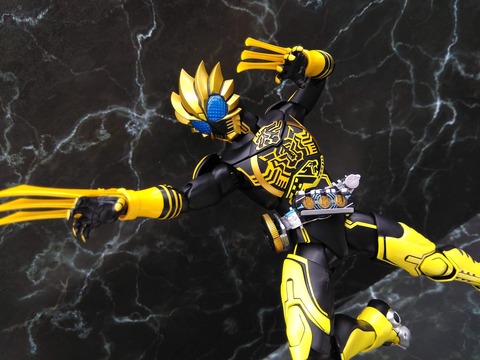 KAMEN RIDER OOO LATORARTAR COMBO 33