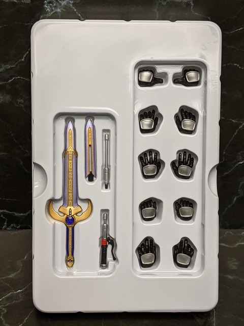 MASKED RIDER KUUGA TITAN FORM 06