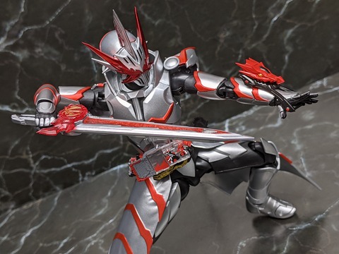 KAMEN RIDER SABER DRAGONIC KNIGHT 26