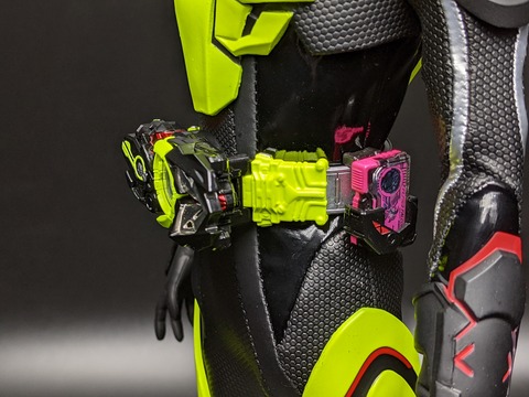 RAH-785 KAMEN RIDER ZERO-ONE RISING HOPPER 31