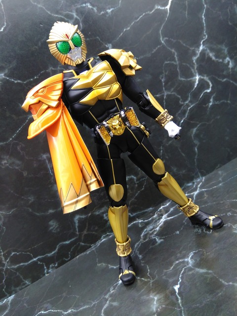 KAMEN RIDER BEAST MANTLE SET 18