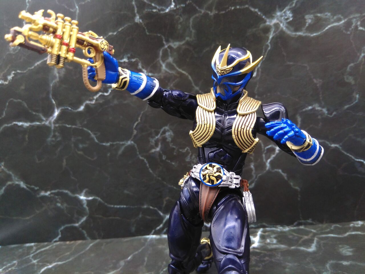 S H Figuarts 真骨彫製法 仮面ライダー威吹鬼 レビュー あずきち的フィギュアレビューだべぇぇぇ S H Figuarts 真骨彫製法 仮面ライダー威吹鬼 レビュー あずきち的フィギュアレビューだべぇぇぇ