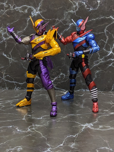 KAMEN RIDER BUILD NINNINCOMIC FORM 30