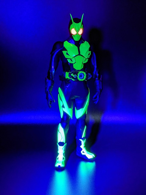 RAH-785 KAMEN RIDER ZERO-ONE RISING HOPPER 38