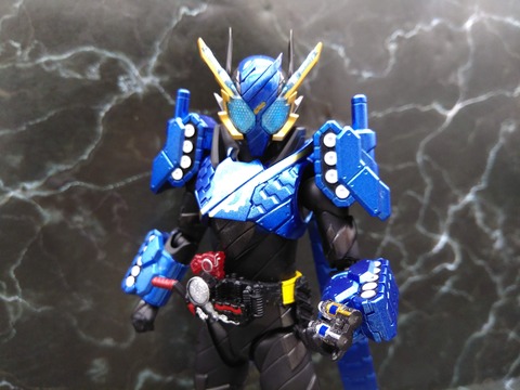 KAMEN RIDER BUILD TANK TANK FORM 14