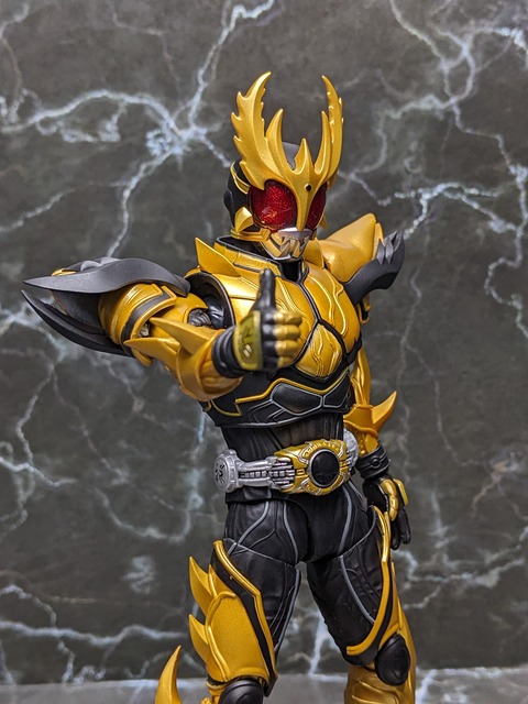 MASKED RIDER KUUGA RISING ULTIMATE 16