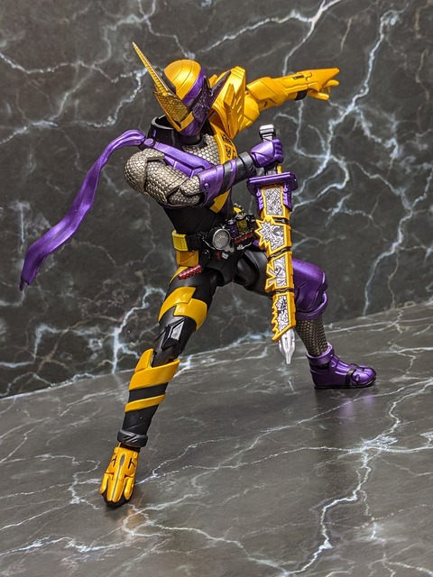 KAMEN RIDER BUILD NINNINCOMIC FORM 24