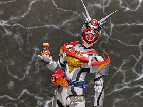KAMEN RIDER AGUILERA QUEEN BEE GENOME 14