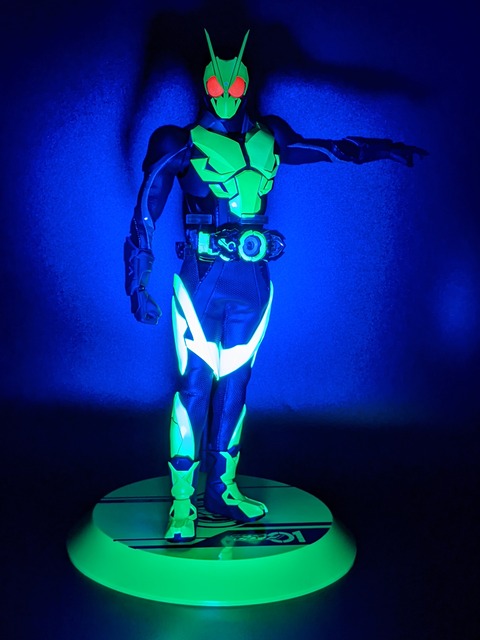 RAH-785 KAMEN RIDER ZERO-ONE RISING HOPPER 42