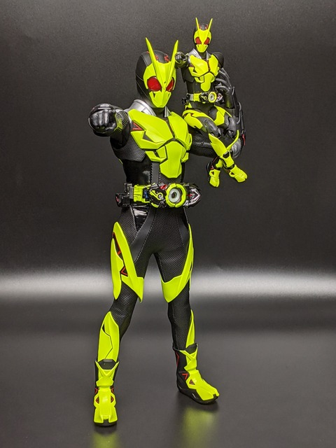 RAH-785 KAMEN RIDER ZERO-ONE RISING HOPPER 69