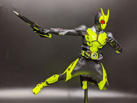 RAH-785 KAMEN RIDER ZERO-ONE RISING HOPPER 67